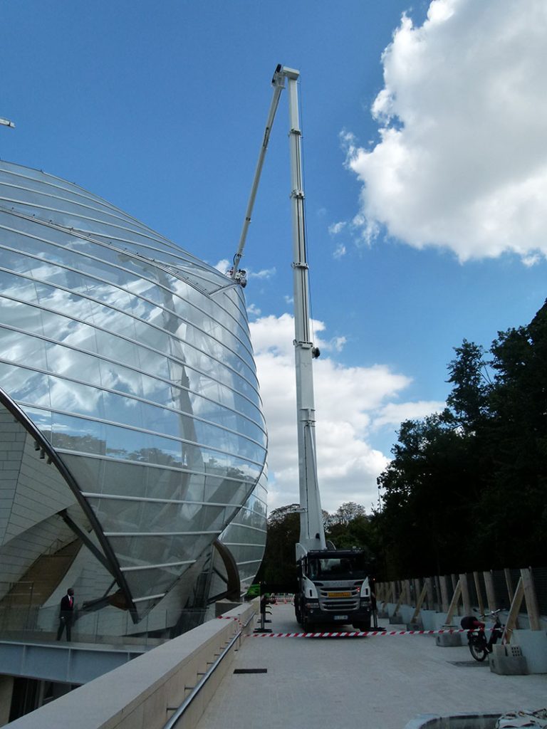 PALFINGEROVE PLATFORME U SLUŽBI ČIŠĆENJA MUZEJA LOUIS VUITTON