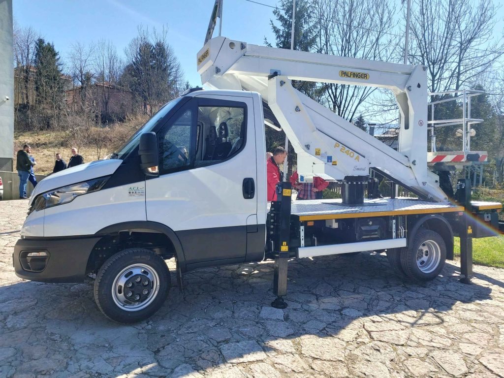 Palfinger radna korpa P240A za KJKP “Park” Sarajevo