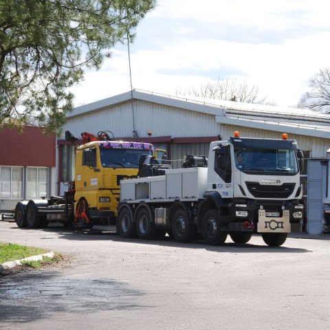 Vučne službe za kamione i autobuse