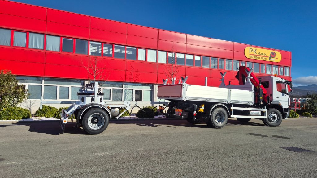 Isporuka Palfinger dizalice PK 17.001 SLD3 i jednoosovinske prikolice za EPHZHB
