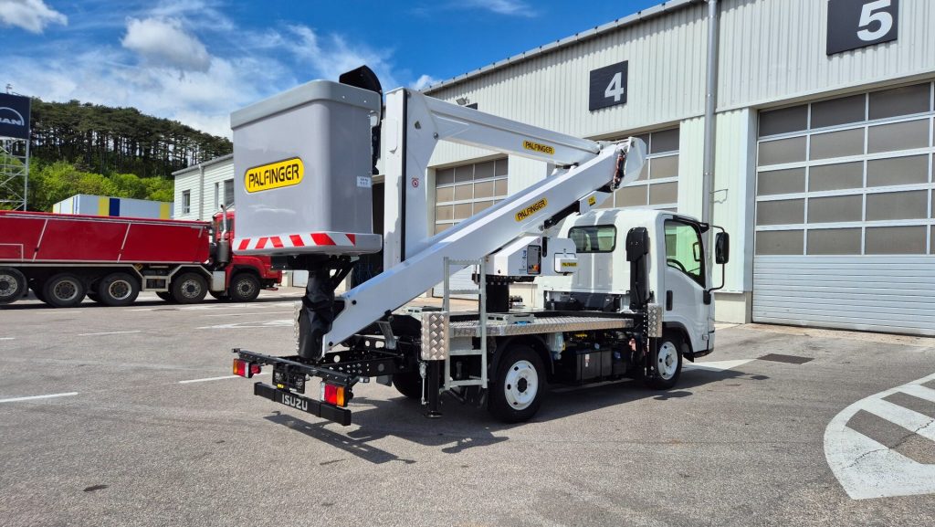 NOVO u ponudi – ISUZU M21 T s PALFINGER platformom P200 A-E
